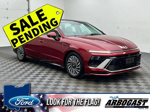 Used 2024 Hyundai Sonata Limited FWD image 1