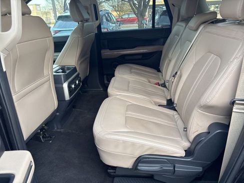 Used 2023 Ford Expedition Max Limited image 31