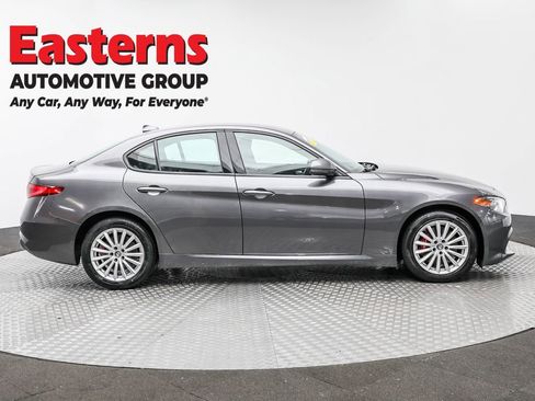 Used 2022 Alfa Romeo Giulia Sprint image 4