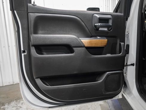 Used 2019 Chevrolet Silverado 3500 LTZ w/ Duramax Plus Package image 42