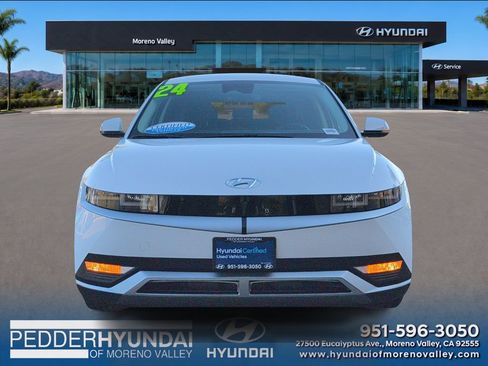 Certified 2024 Hyundai Ioniq 5 SE RWD image 3