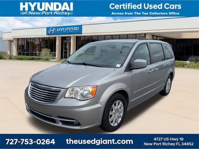 Used 2016 Chrysler Town & Country Touring w/ Driver Convenience Group