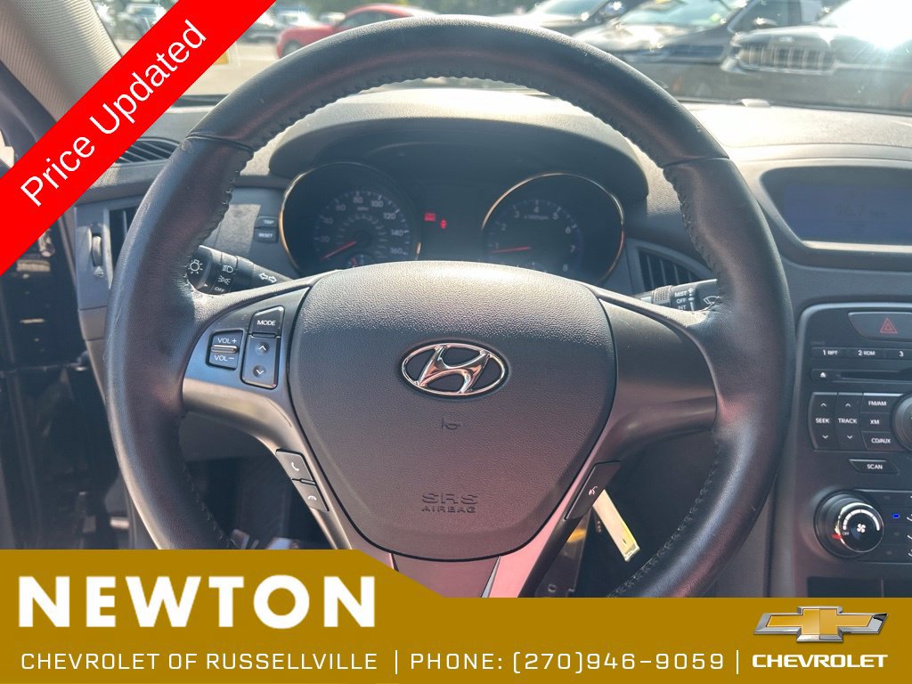 Used 2012 Hyundai Genesis 3.8 RWD image 14