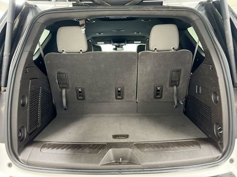 Used 2023 GMC Yukon SLT AWD/4WD image 24