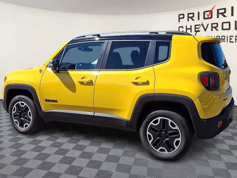 Used 2015 Jeep Renegade Trailhawk image 6