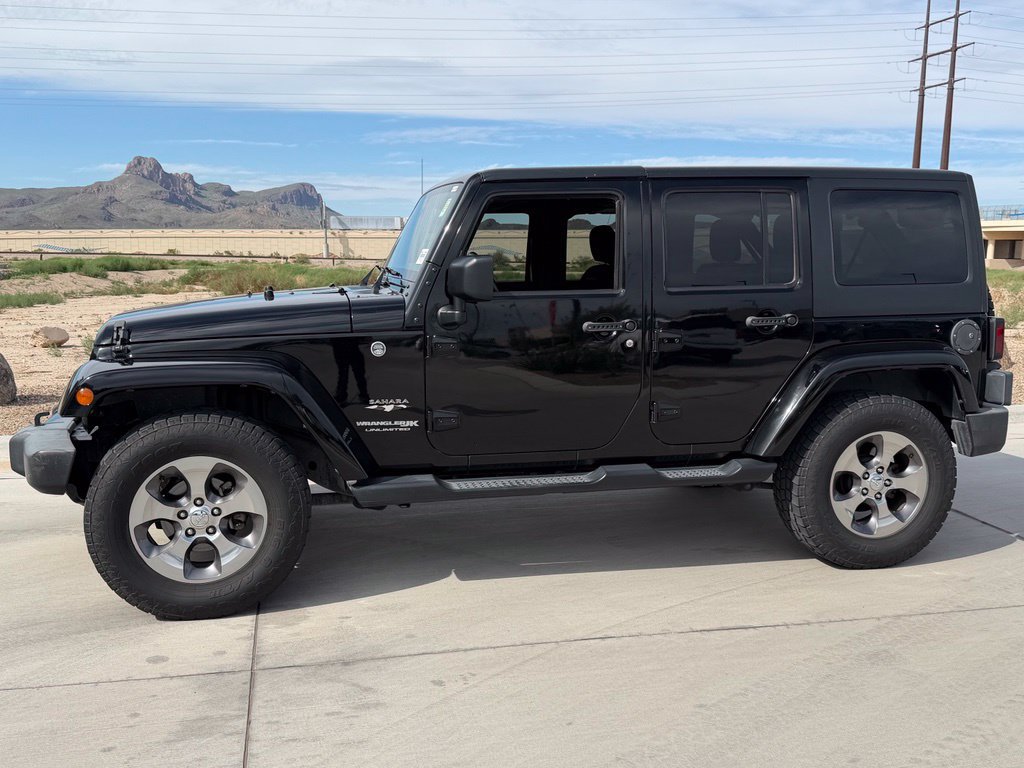 Used 2018 Jeep Wrangler Unlimited Sahara AWD/4WD image 5