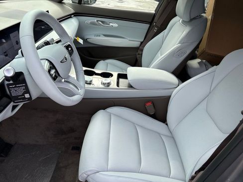 New 2026 Genesis GV70 2.5T Advanced image 11