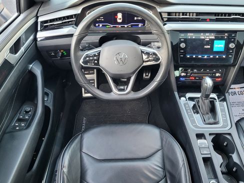 Used 2022 Volkswagen Arteon SEL w/ Black Wheel Package image 18