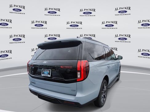 New 2026 Ford Expedition Platinum w/ Stealth Appearance Package AWD/4WD image 5