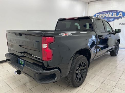 Used 2025 Chevrolet Silverado 1500 Custom w/ Turbomax Blackout Package AWD/4WD image 22