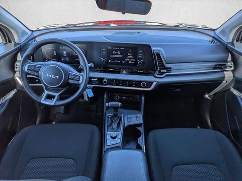 Used 2024 Kia Sportage LX image 16