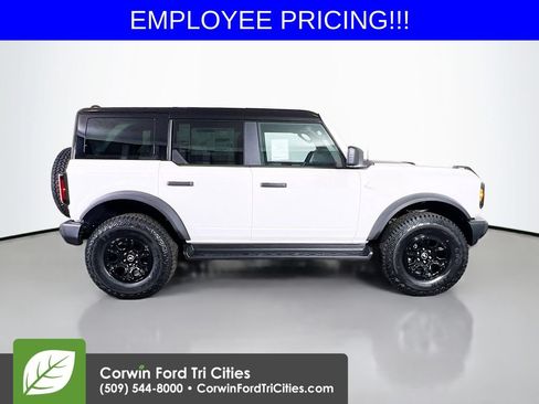 New 2026 Ford Bronco Outer Banks w/ Sasquatch Package AWD/4WD image 18