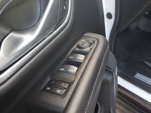 Used 2022 GMC Yukon SLT w/ SLT Premium Package RWD image 17