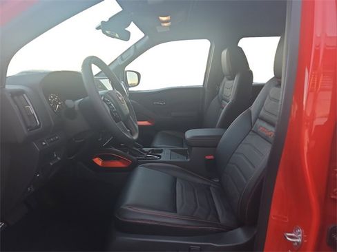 New 2025 Nissan Frontier PRO-4X image 9