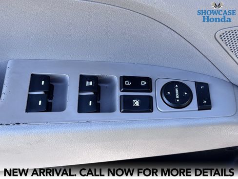 Used 2019 Hyundai Elantra SE FWD image 9