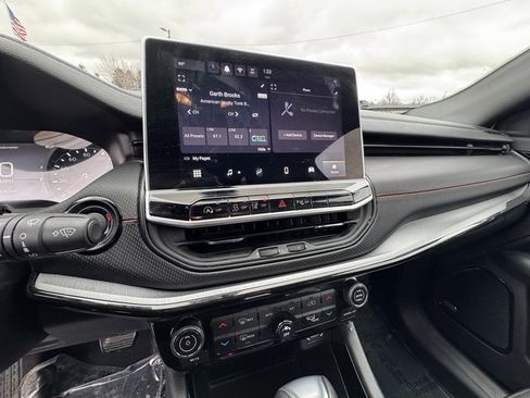 Used 2024 Jeep Compass Trailhawk w/ Sun and Sound Group image 24