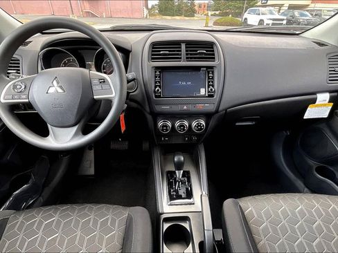 New 2025 Mitsubishi Outlander Sport ES image 5