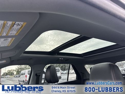 Used 2022 Ford Explorer XLT w/ Equipment Group 202A RWD image 20