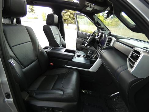 Used 2024 Toyota Tundra Platinum image 23