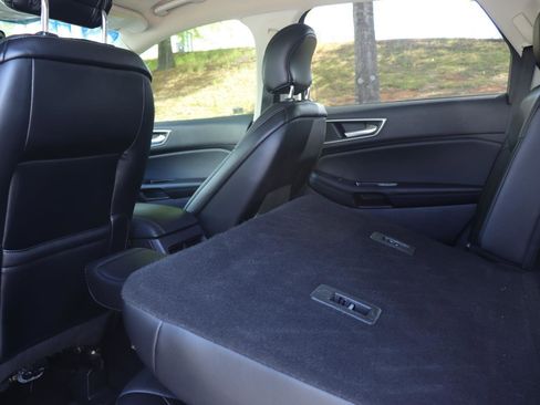 Used 2018 Ford Edge SEL w/ Equipment Group 201A image 14