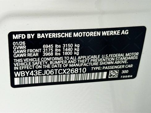Used 2026 BMW i7 eDrive50 RWD image 35