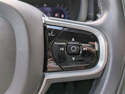 Certified 2022 Volvo XC60 B6 Inscription w/ Advanced Package image 27