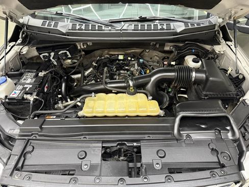 Used 2019 Ford F150 XLT w/ Equipment Group 302A Luxury AWD/4WD image 7