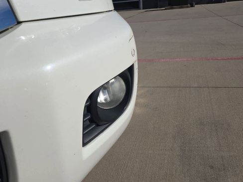 Used 2011 Toyota Sequoia Platinum image 10