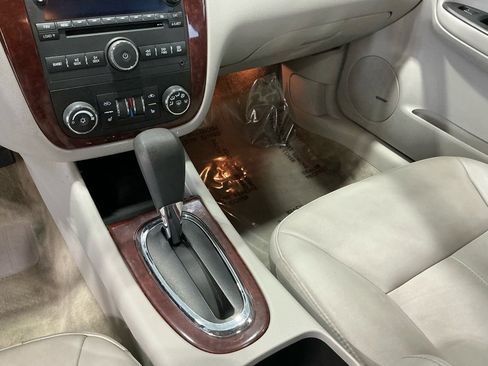 Used 2008 Chevrolet Impala SS w/ Convenience Package image 19