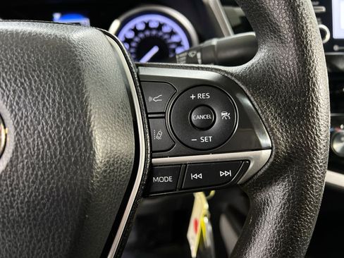 Used 2023 Toyota Camry LE image 34