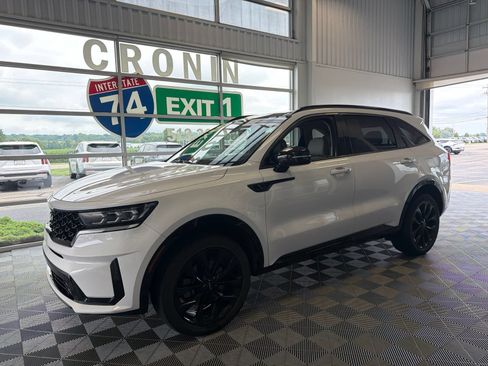 Used 2022 Kia Sorento SX AWD/4WD image 3