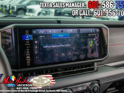 Used 2024 Jeep Wrangler Unlimited Rubicon AWD/4WD image 17
