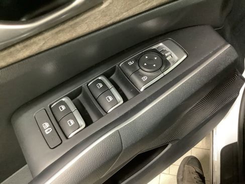 Certified 2023 Kia Sorento S w/ Panoramic Sunroof Package image 15