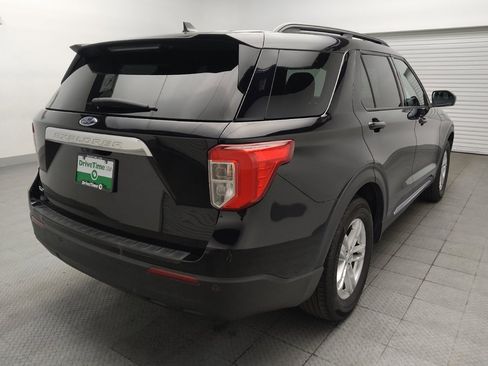 Used 2023 Ford Explorer XLT RWD image 9
