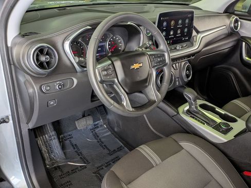 Used 2025 Chevrolet Blazer LT AWD/4WD image 14