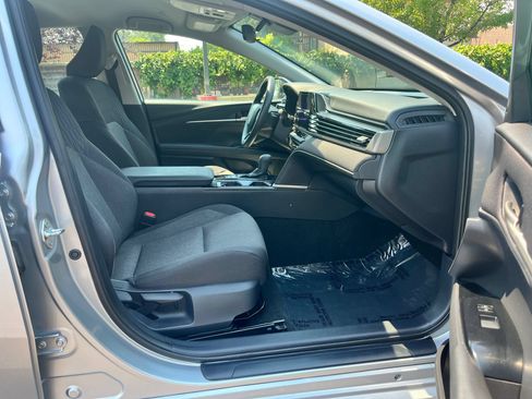 Used 2025 Toyota Camry LE FWD image 30