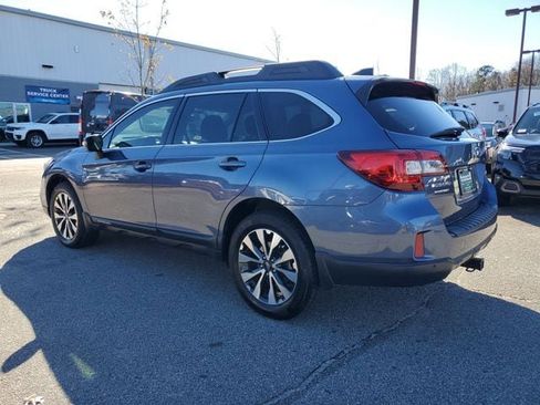 Used 2017 Subaru Outback 2.5i Limited image 6