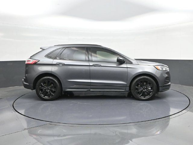 Used 2022 Ford Edge SE w/ Black Appearance Package AWD/4WD image 22