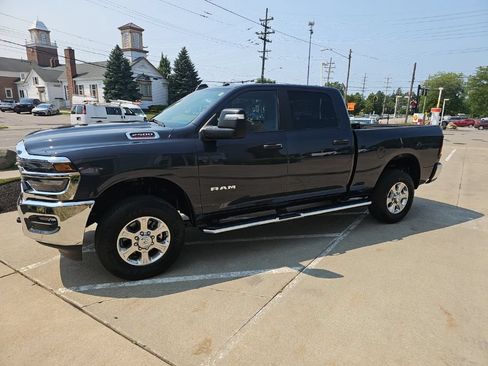 Certified 2025 RAM 2500 Big Horn AWD/4WD image 8