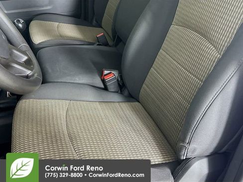 Used 2012 RAM 2500 ST w/ Chrome Appearance Group image 17