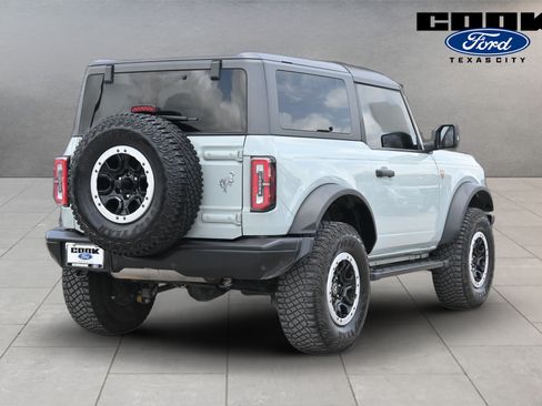 Used 2023 Ford Bronco Badlands AWD/4WD image 3