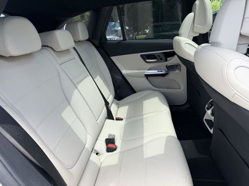Certified 2026 Mercedes-Benz GLC 300 image 27