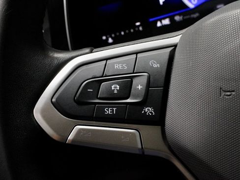 Used 2025 Volkswagen Jetta SE FWD image 26