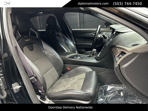 Used 2017 Cadillac CTS V w/ Luxury Package image 20