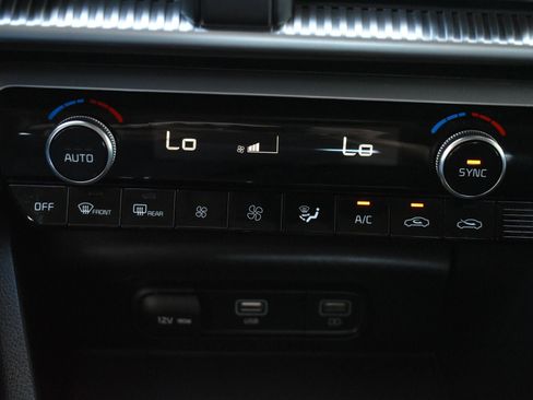 Used 2023 Kia K5 LXS image 27