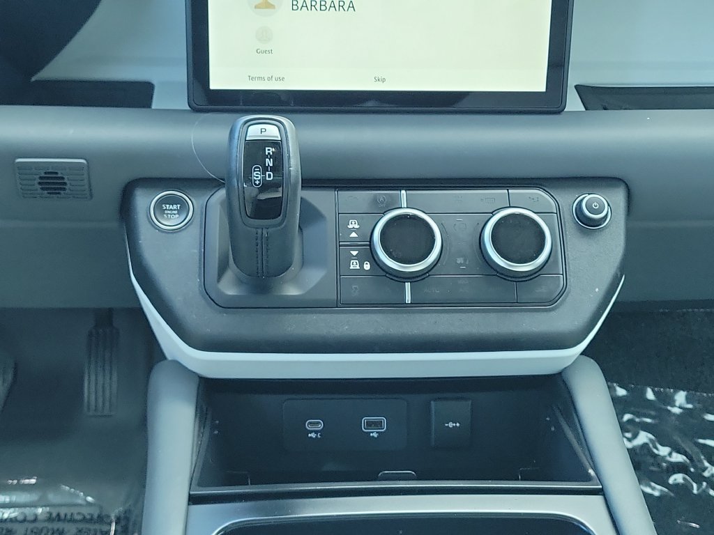 Certified 2023 Land Rover Defender 110 SE AWD/4WD image 19