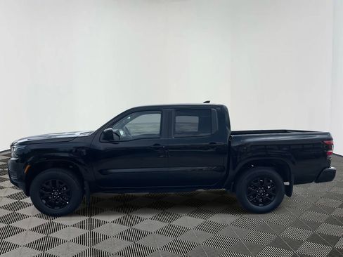 Used 2026 Nissan Frontier SV w/ All-Weather Content Package AWD/4WD image 8