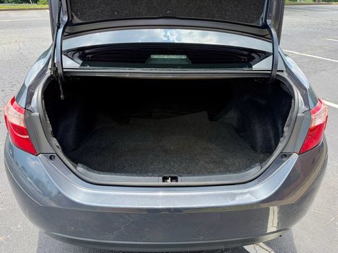 Used 2019 Toyota Corolla LE FWD image 20