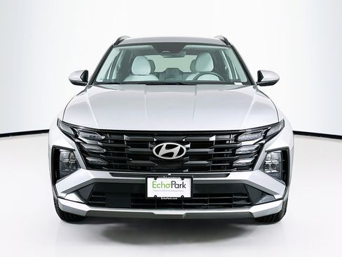 Used 2025 Hyundai Tucson SEL image 2