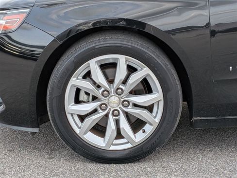 Used 2016 Chevrolet Impala LT w/ Leather Package image 10